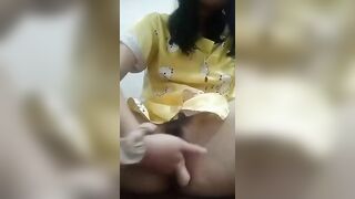 Em nứng lồn 2