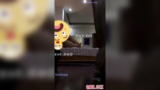 Anh địt mạnh lên xem nào ! Địt em đéo có cảm giác gì .... Phạch phạch .... Ớ ớ..... đ 2