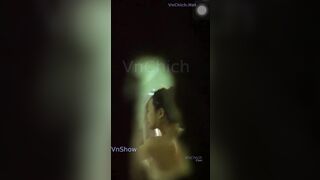 Quay lén em sinh viên hàng xóm vú đẹp