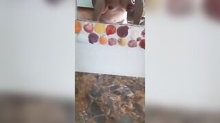 Được con bạn lấy vú sục cu mà ko cho địt, T sục thôi ko djt đc đâu