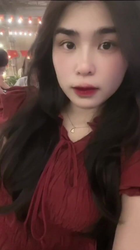 đĩ dâm đãng