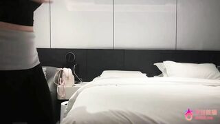 Gái Gọi Cao Cấp Mình Dây Siêu Loli Đi Khách Nuôi Mẹ Già