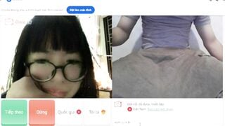 Ometv sục cu chat sex với gái dâm 4 mắt hỏi em có móc lồn chưa