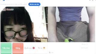 Ometv sục cu chat sex với gái dâm 4 mắt hỏi em có móc lồn chưa