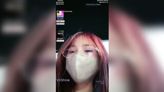 Em idol GạChịch MMLive (Eria2004) nứng lồn khỏa thân livestream lái ô tô đi gạ chịch