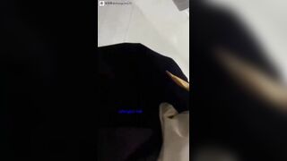 Em gái tự quay video thủ dâm