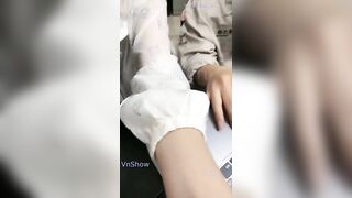 MMlive sanzai2 nứng lồn mà không muốn ra khỏi nhà liền rủ anh hàng xóm cặc bự
