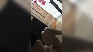 Chịch bé sinh viên loli 2k5 ở ngoài cửa khách sạn xém nữa bị phát hiện