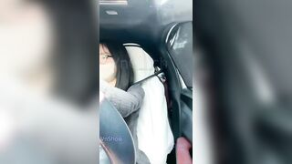MMlive gachich (Eria2004) mặc đồ lót sexy lái oto đi gặp người yêu của em trong khách