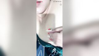 Ngọc yến show núm thâm