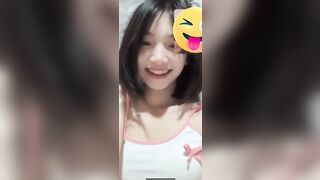 Lớp 11+Xinh+Trắng hồng+Thủ dâm