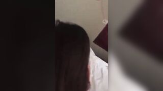 Cưỡng ép bắt người yêu bú cặc để quay video bị em nó dận