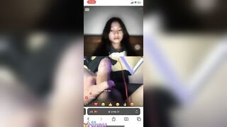 Học sinh Việt non tơ show hàng ometv