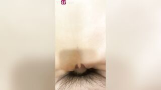 Đang đi siêu thị còn bắt em cởi quần cho xem quần lót ren
