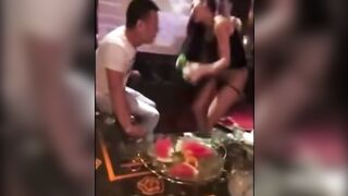 Gái dâm mở lắp bia bằng lồn , kép chim phát chắc gãy