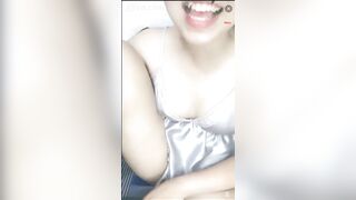MBBG khẩu dâm vừa thủ dâm vừa kể lần đầu tiên được djt chó