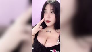 Em Thảo chubby máy mút tinh trùng