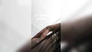 Nhỏ em họ ngây thơ qua nhà chơi bị a trai gạ chịch p1
