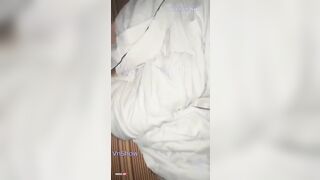 Chị uống say quá thằng em lẻn vào phòng địt gần 30p mà không biết gì luôn