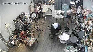 Hack Cam Trong Phòng Live Bán Đồ Của Các Bạn Trẻ