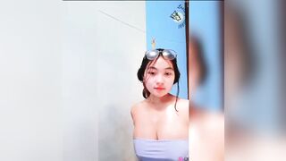 Chát sex cùng em gái vú to đầu ti hồng dâm đãng