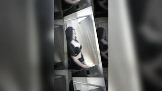 Clip với bạn thân