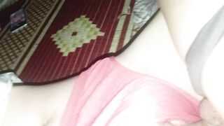nứng quá không kịp cởi ae à
