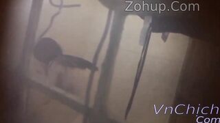 Quay lén em gái tắm mặt dễ thương vú nhỏ nhưng ngon vl