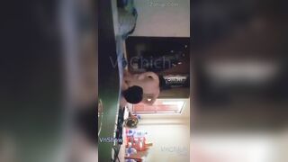 Bé sinh viên đến trọ bạn chơi và cái kết . Thanh niên máy khâu địt siêu khoẻ dập muốn