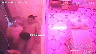 Hack cam phòng massage ông chú gạ nhân viên non bú cu đjt nhau ngon vl
