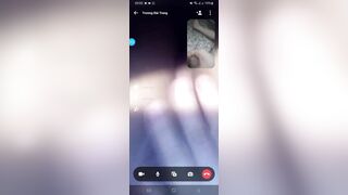 Gái 1 con call video tự móc múp rụp