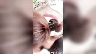 Độc lạ Mỹ hạnh2000 thủ dâm giữa chuồng gà cho người lạ móc lồn