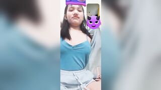 Em thảo lớp 10 thích khoe bưởi