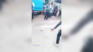 Sao lại tụt quần ra đánh nhau thế này, - Đánh nhau thủ dâm ấn độ