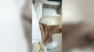 Chó má, e học sinh say rượu nhầm phòng bị 2 thg đụ xuất tinh nhầy nhụa lồn