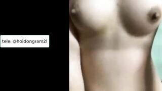 Vcl, E teen kính cận vạch vú chát sex khi mẹ đang nằm cạnh thủ dâm luôn