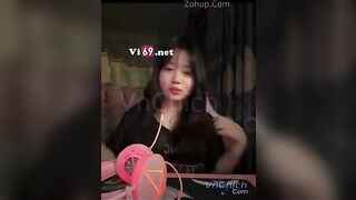 Chs game thua, E gái phải show vú lồn thủ dâm cho thg bạn xem