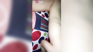 Đội quần lót lên mặt e ny bắt e ngửi lồn bú cu địt vào miệng