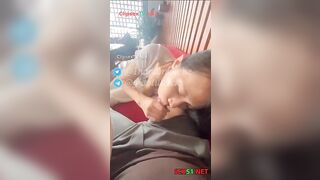 Súc vật bắt con bạn thân bú cu ở quán cafe bị phát hiện vẫn djt