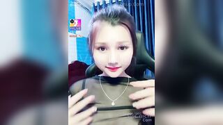 Em gái Việt #LamLucky #YYLive xinh đẹp livestream khoe thân show hàng lam only