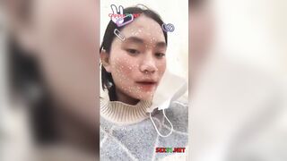 Vcl, E học sinh nói EM YÊU ANH xong chát sex thủ dâm luôn