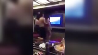 Thác loạn, Karaoke khoả thân thủ dâm nhảy djt nhau sướng vl ra