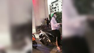 ae xem đoạn này đoạn nào mà có 2 đứa địt nhau công khai như này liều thật