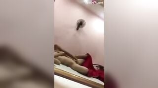 Mò lồn đjt e học sinh dân tộc vú mới nhú lồn non phá trinh trong nhà nghỉ