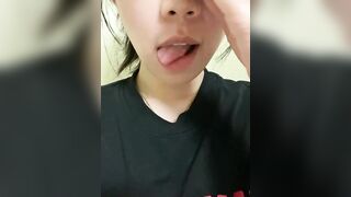 Em Gái Live Thủ Dâm P4