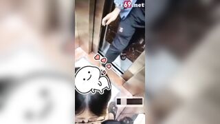 Hóng hớt đường phố: E học sinh bú cu trg thang máy ngla vào mặc kệ