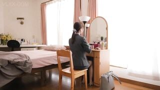 Giúp chị gái xoa bóp rồi địt luôn chị