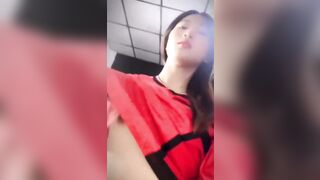 Em gái fan MU mu lồn múp địt trai giang hồ xuất luôn vào lồn