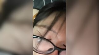 "có ny rồi mà hum nào cũng lm trò đó" - Nhỏ mắt kiếng!