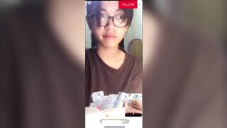 Chat sex với em học sinh xinh đẹp P1